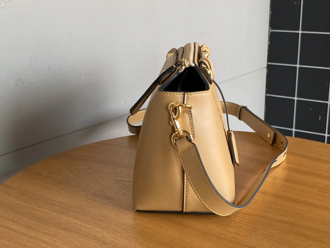 Durable Fendi Pillow Bags 76786