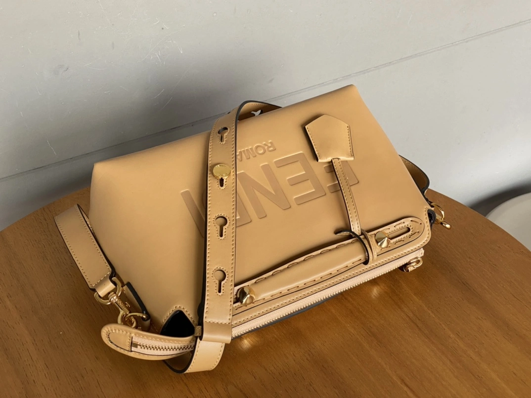 Durable Fendi Pillow Bags 76786