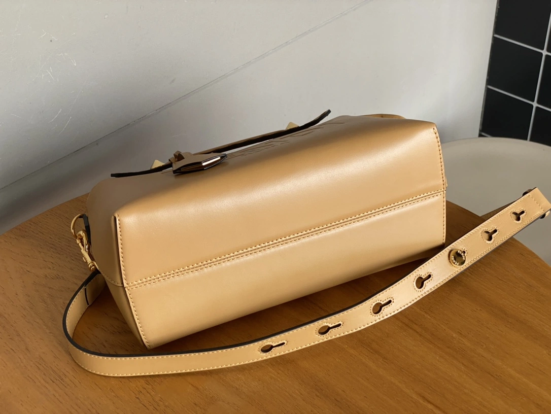 Durable Fendi Pillow Bags 76786
