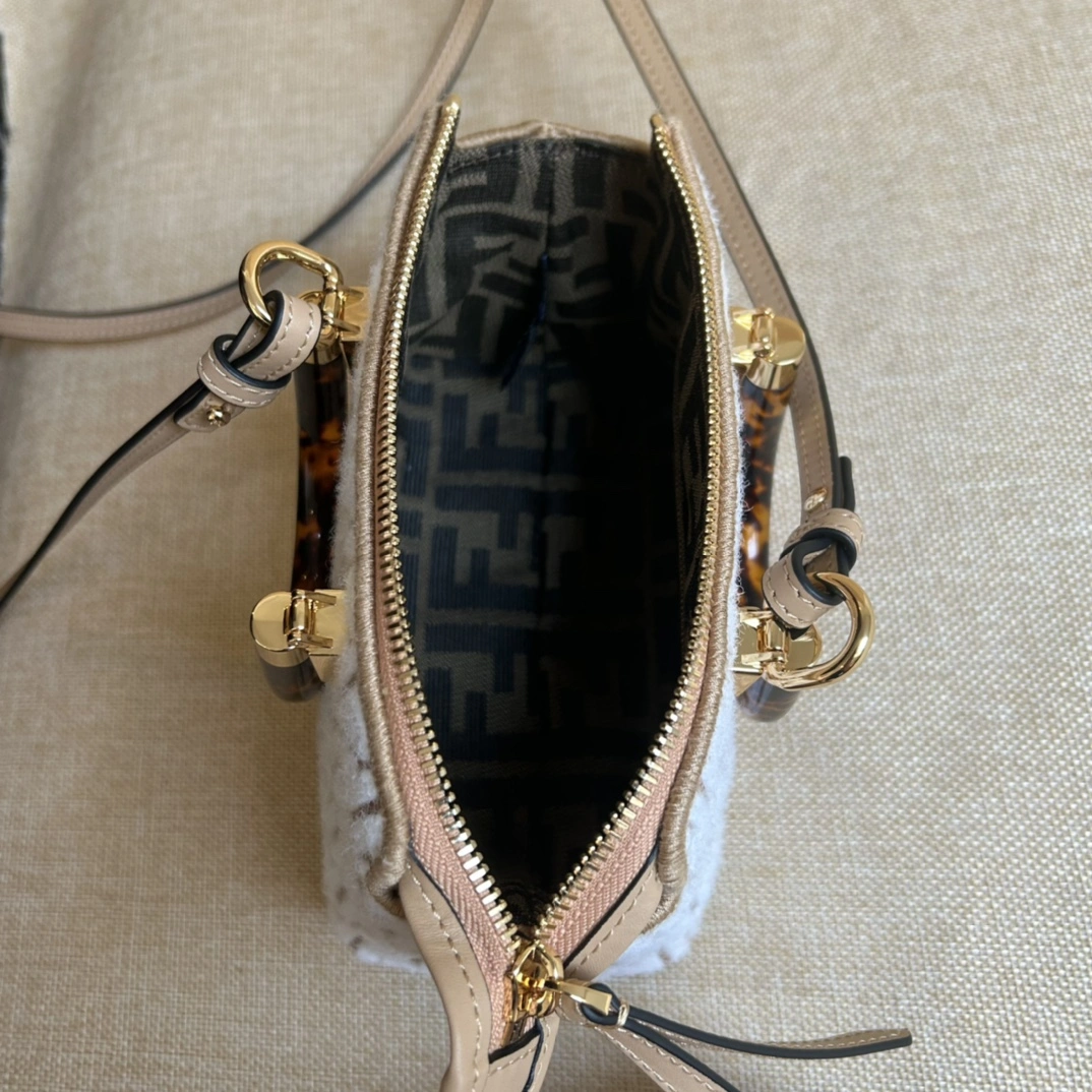 Fendi Pillow Bags Seasonal 76790