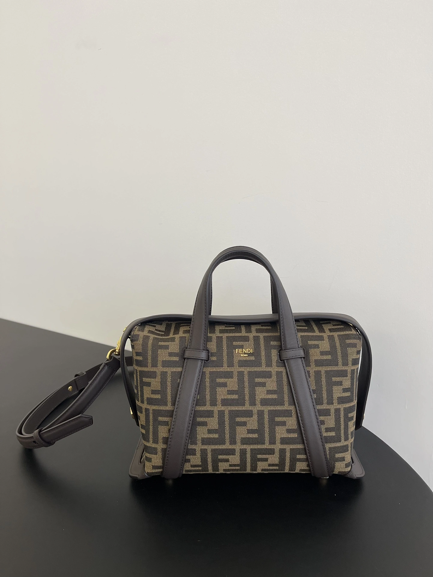Resilient Fendi Pillow Bags 76795