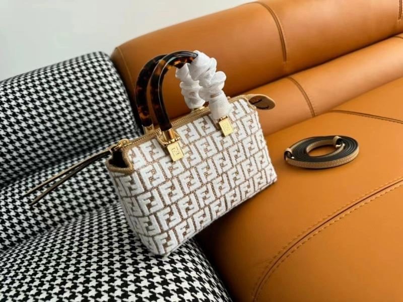 Durable Fendi Pillow Bags 72889