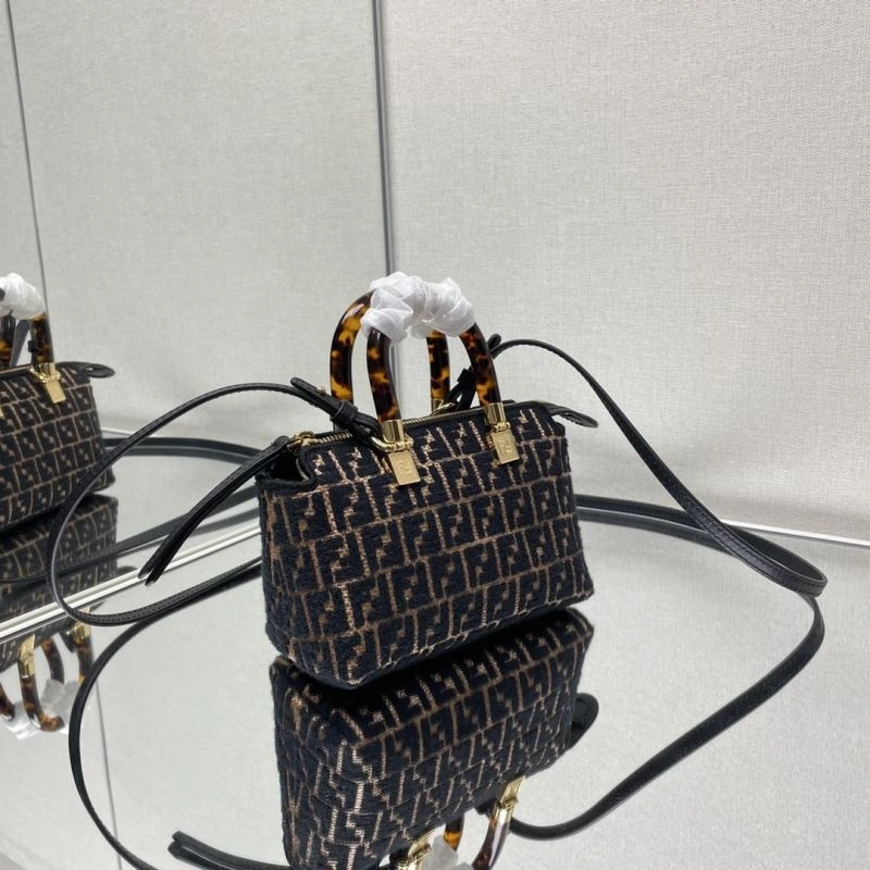 Durable Fendi Pillow Bags 72894