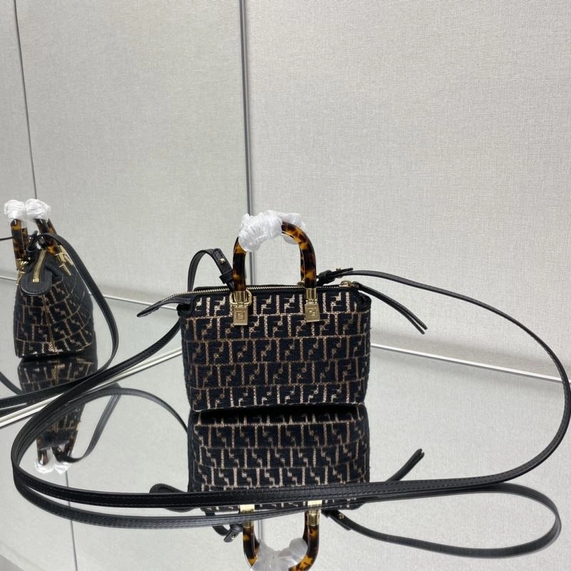 Durable Fendi Pillow Bags 72894