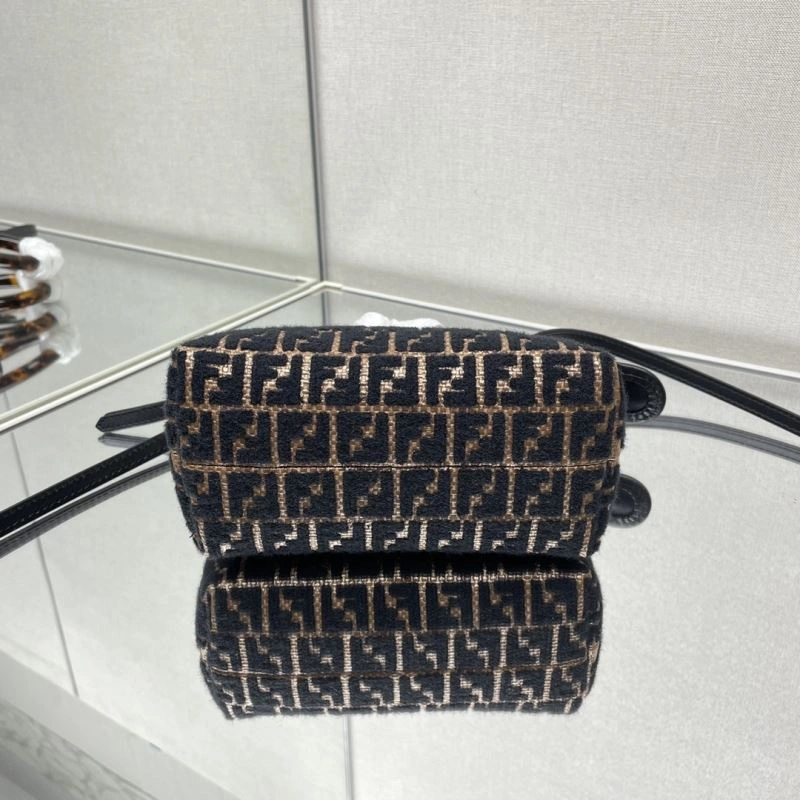 Durable Fendi Pillow Bags 72894