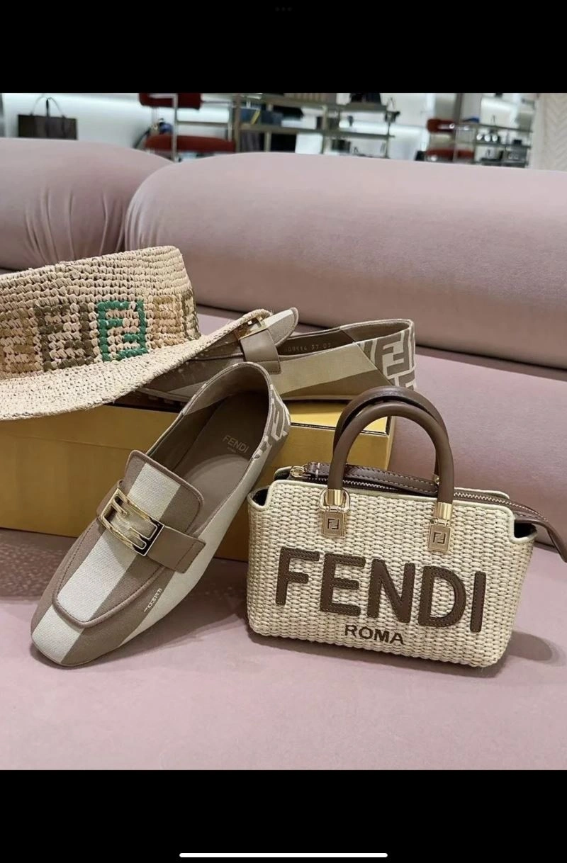 Comfortable Fendi Pillow Bags 57528