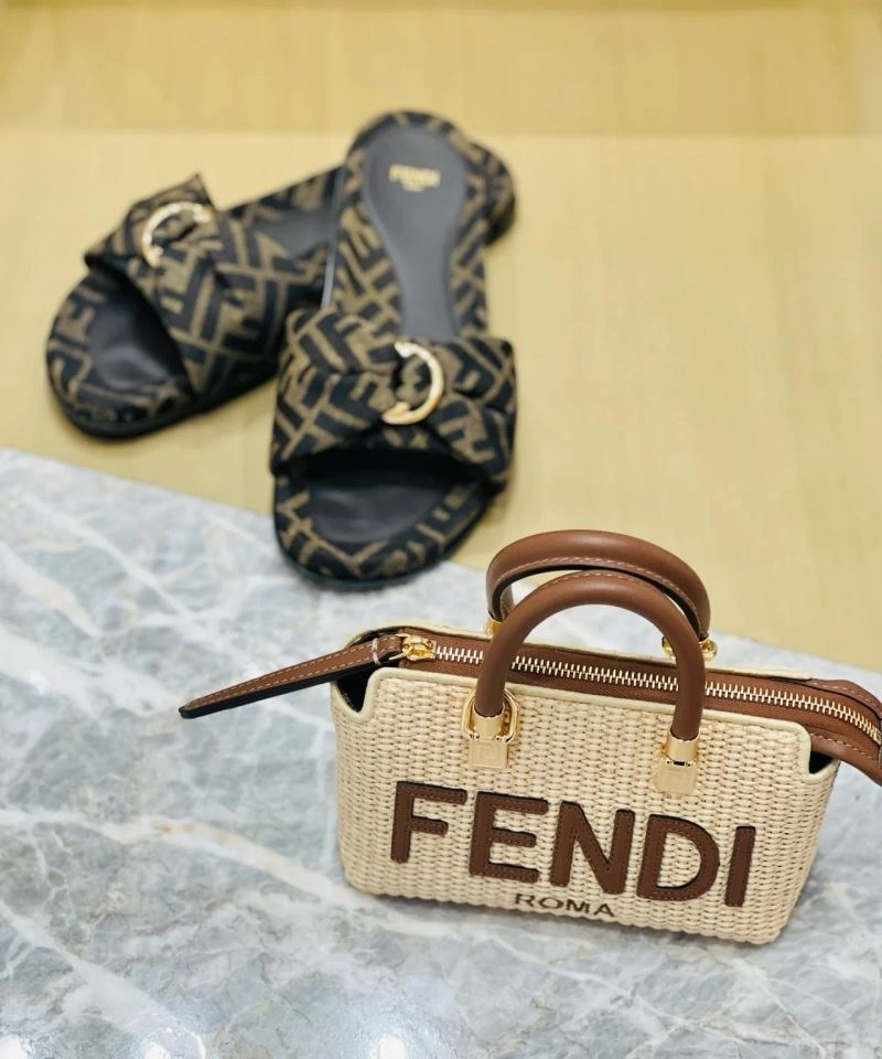 Comfortable Fendi Pillow Bags 57528
