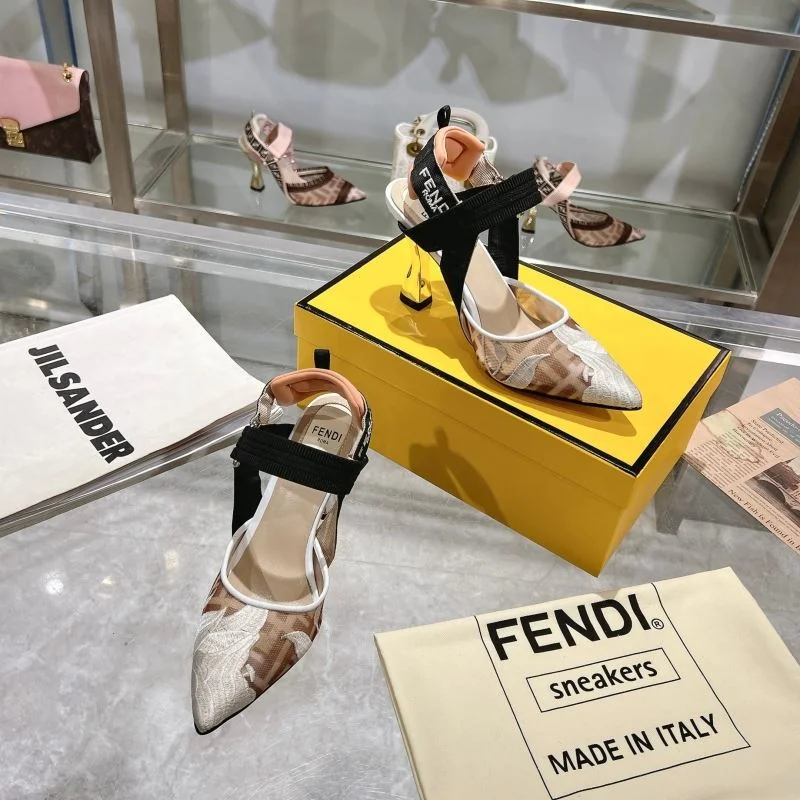 Neat Fendi Sandals 23432
