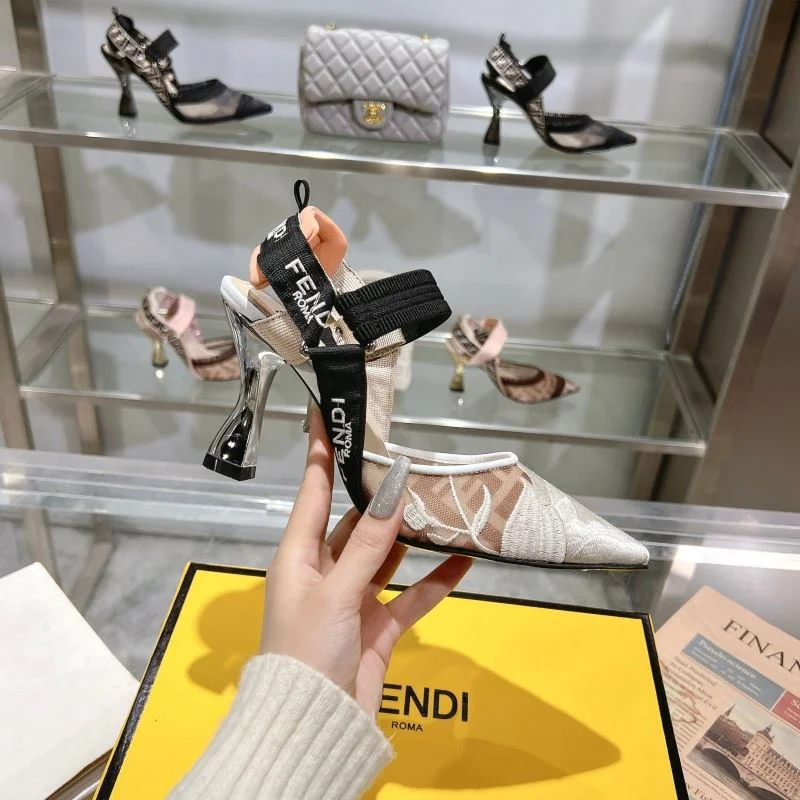 Neat Fendi Sandals 23432