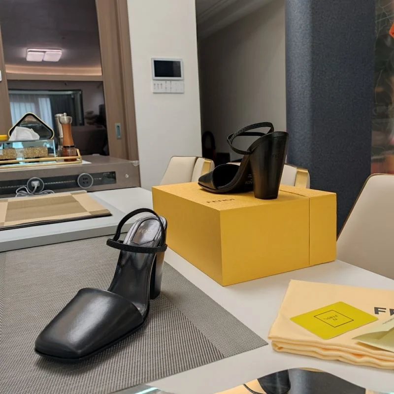 UrbanStyle Fendi Sandals 23417