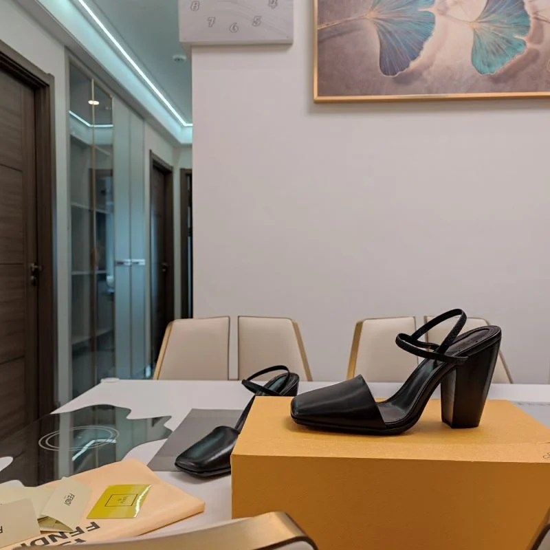 UrbanStyle Fendi Sandals 23417