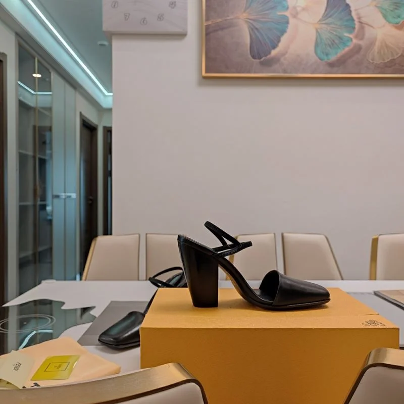 UrbanStyle Fendi Sandals 23417