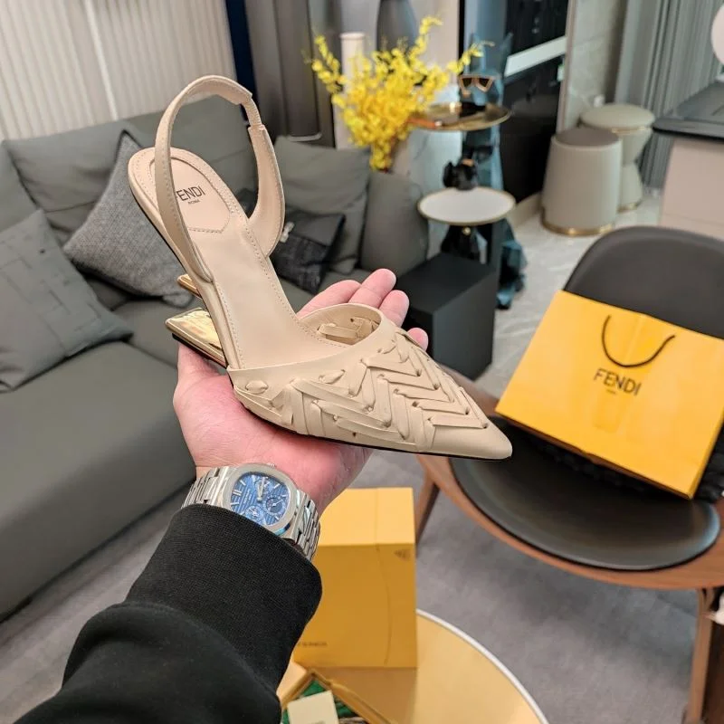 Fendi Sandals HighQuality 23409