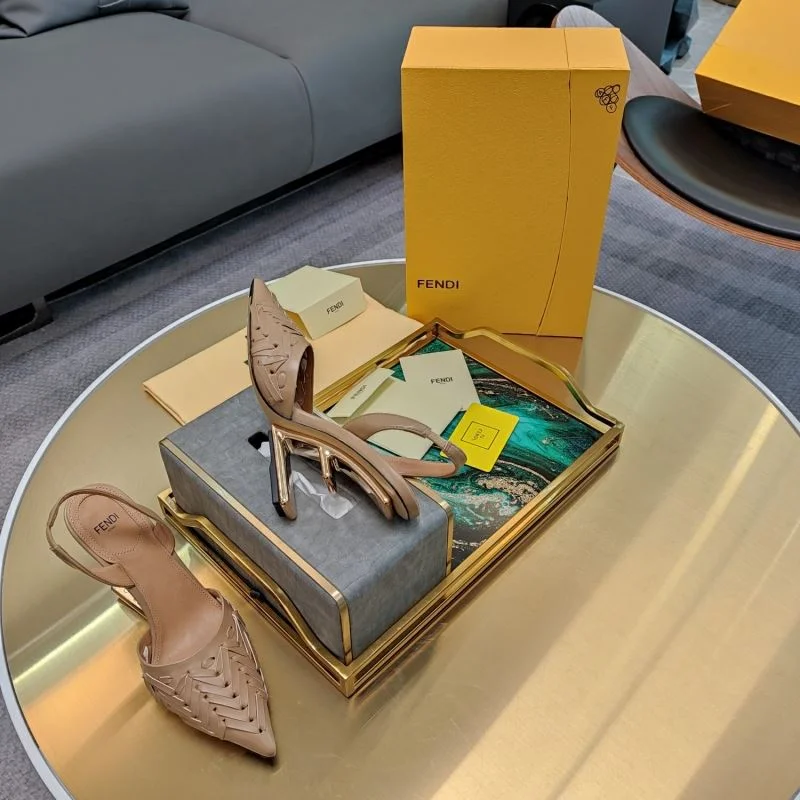 Fendi Sandals ZeroBulk 23414