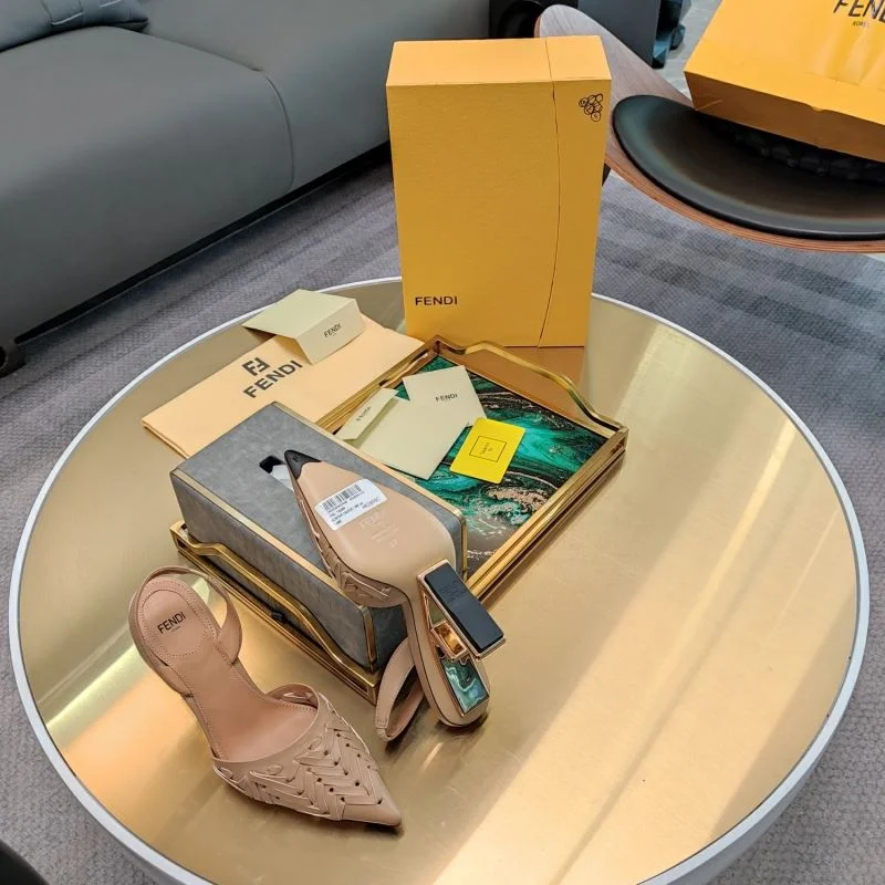 Fendi Sandals ZeroBulk 23414