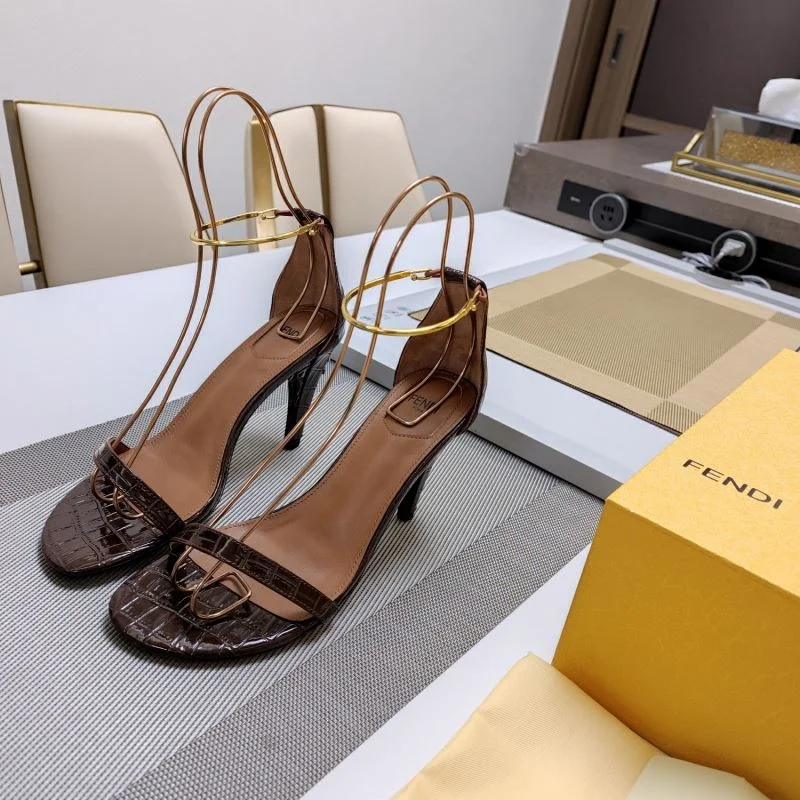 Cozy Fendi Sandals 23413