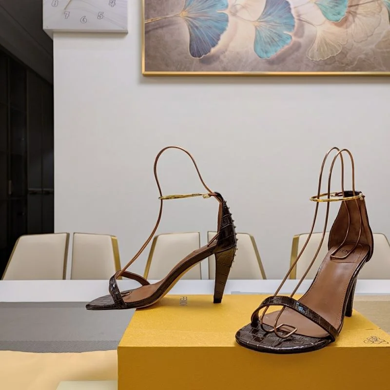 Cozy Fendi Sandals 23413