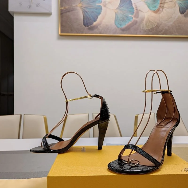 Timeless Fendi Sandals 23412