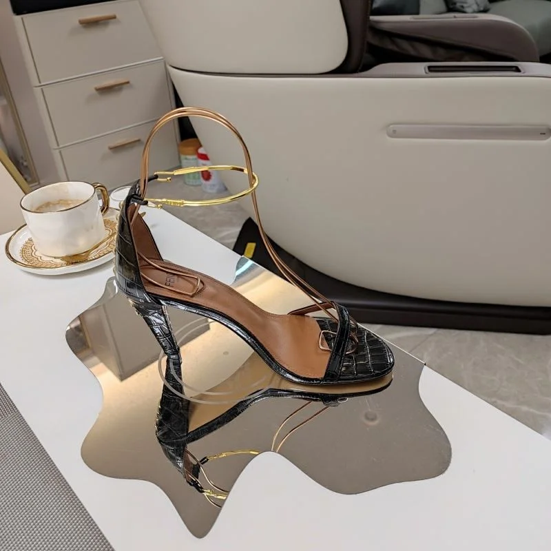 Timeless Fendi Sandals 23412