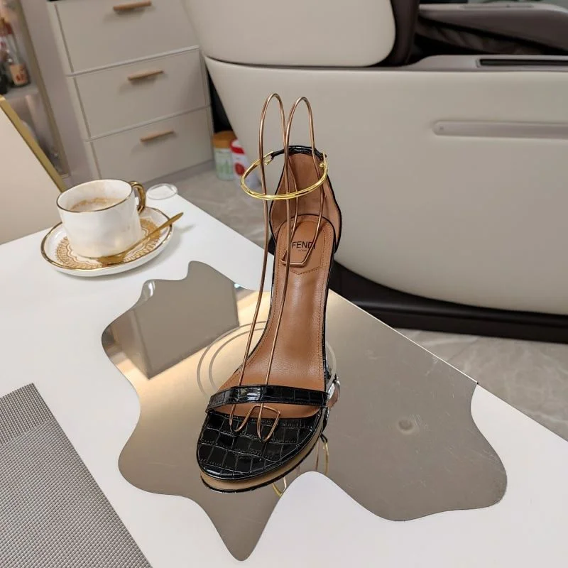Timeless Fendi Sandals 23412