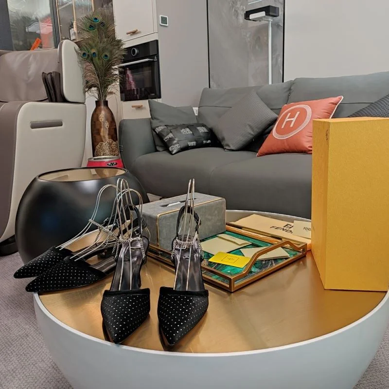 Fendi Sandals EyeCatching 23402