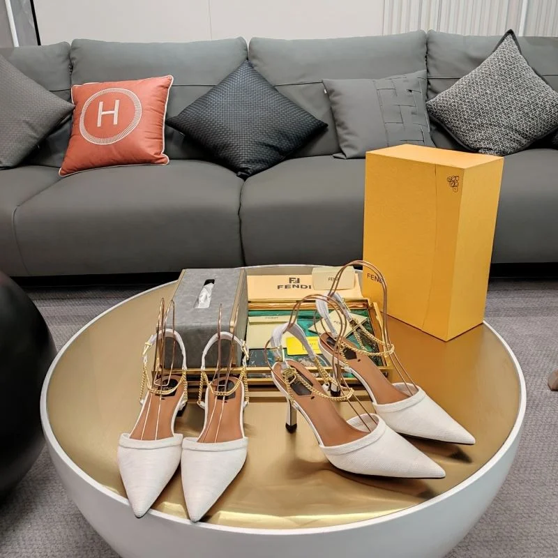 Stylish Fendi Sandals 23410