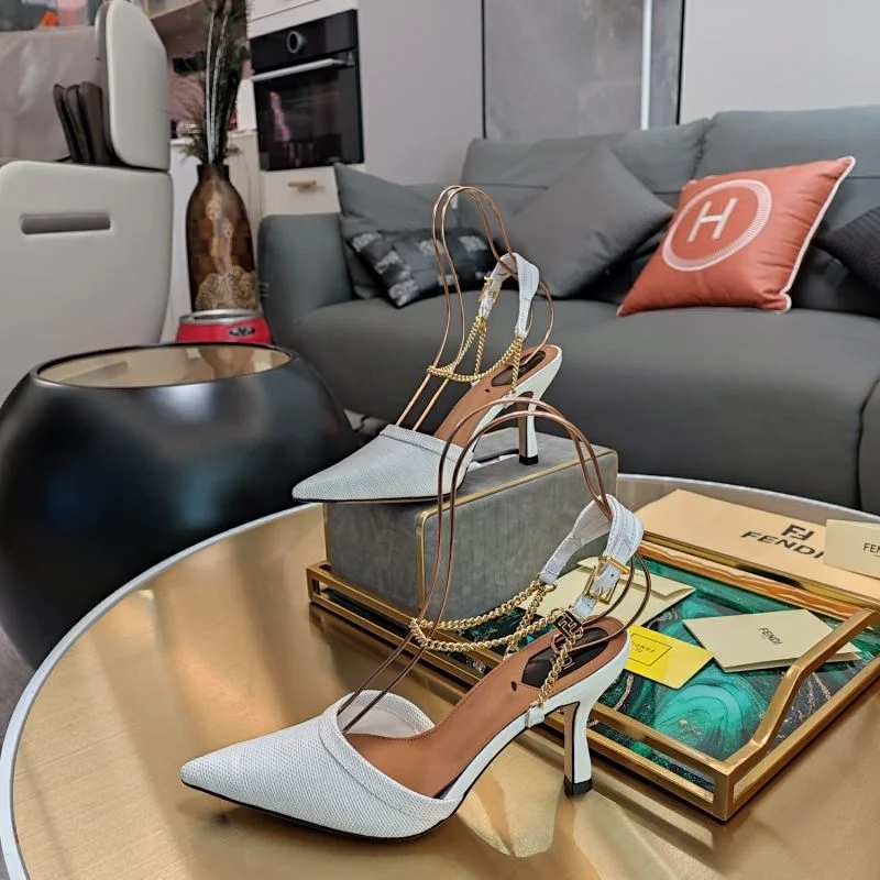 Stylish Fendi Sandals 23410