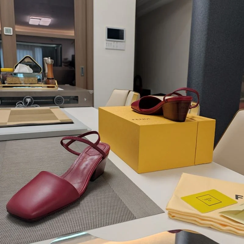 AllSeason Fendi Sandals 23415