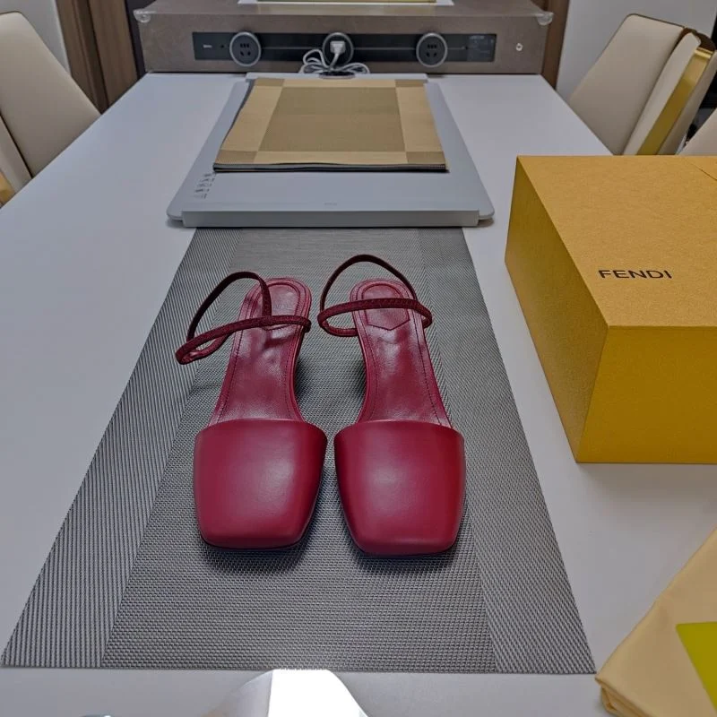 AllSeason Fendi Sandals 23415