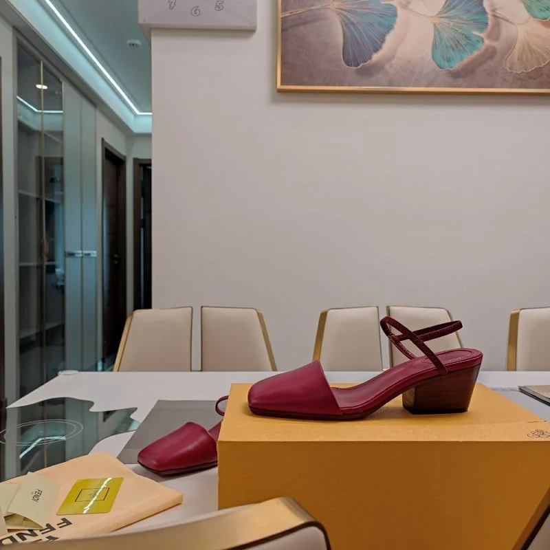 AllSeason Fendi Sandals 23415
