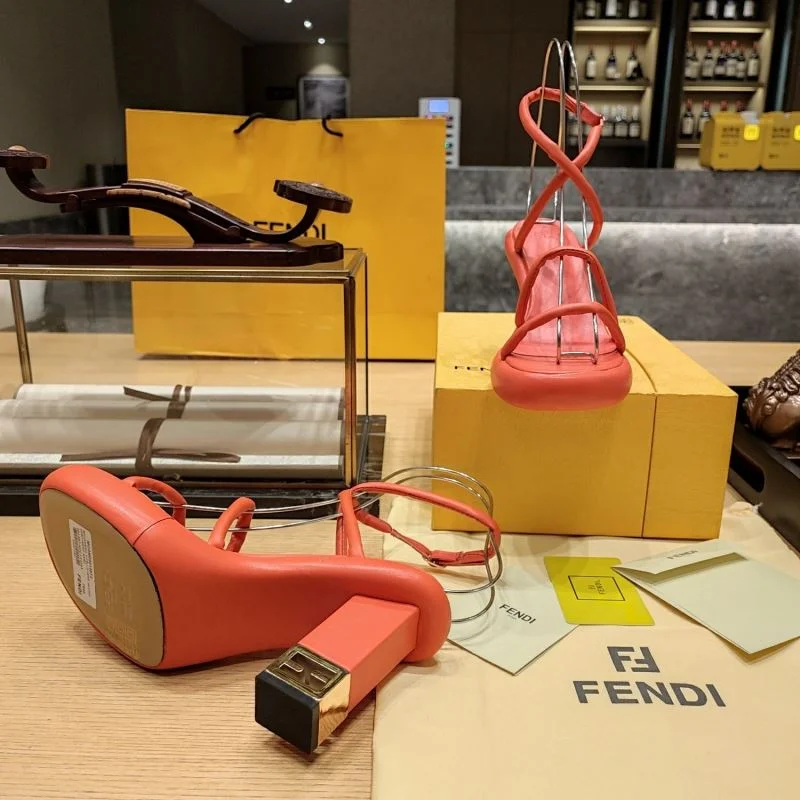 Fendi Sandals Resilient 23403