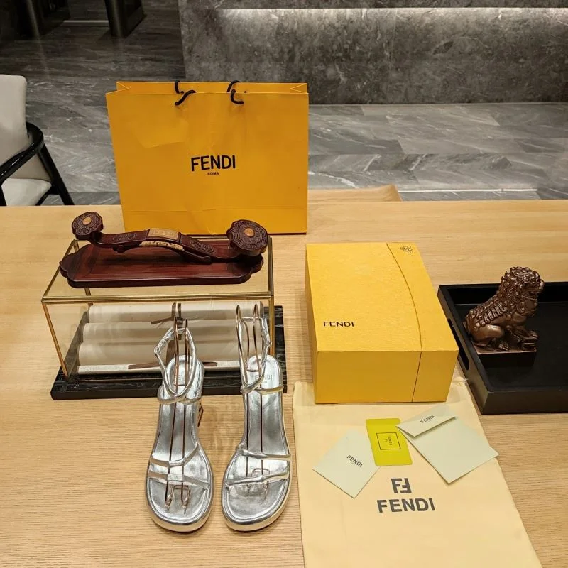 ComfortFit Fendi Sandals 23397