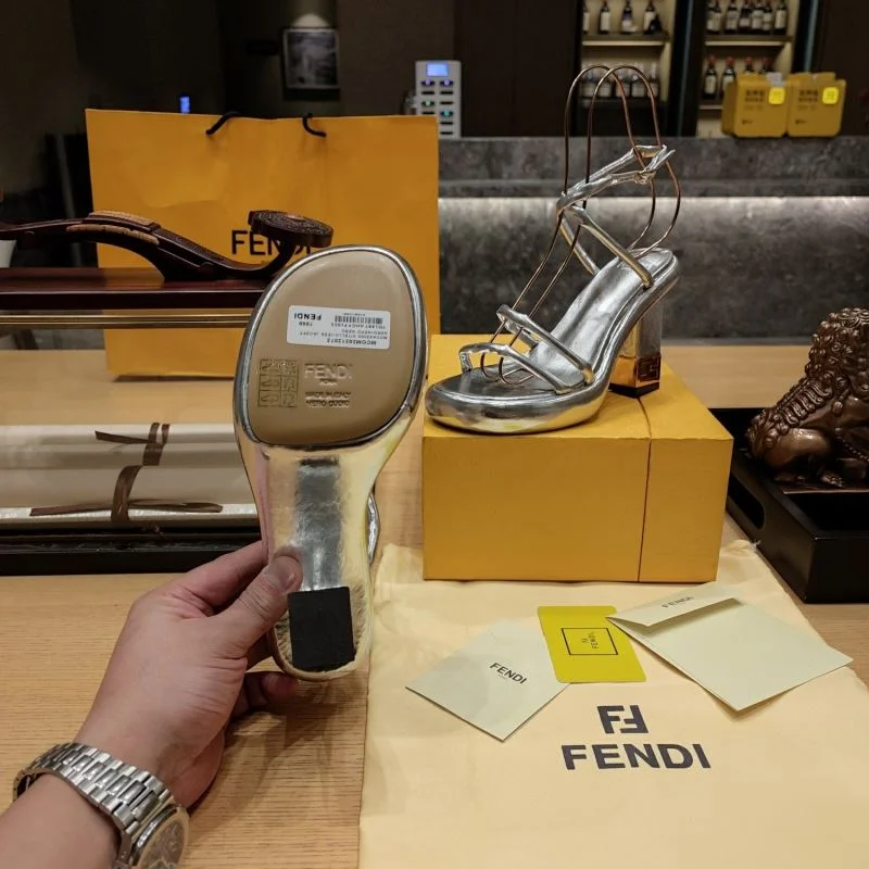 ComfortFit Fendi Sandals 23397