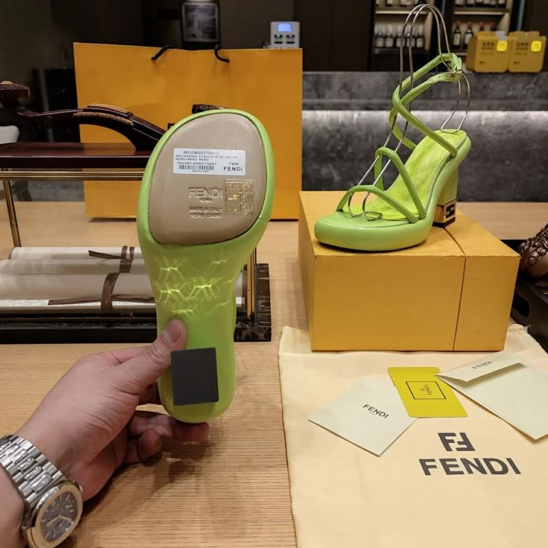 Breathable Fendi Sandals 23401