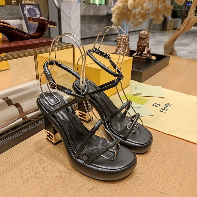 Fendi Sandals Trendsetting 23395