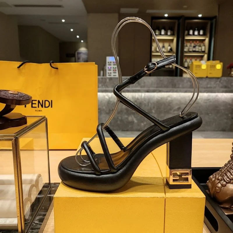 Fendi Sandals Trendsetting 23395