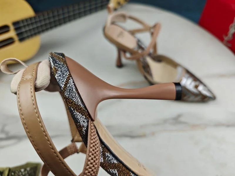 Fendi Sandals Chic 23747