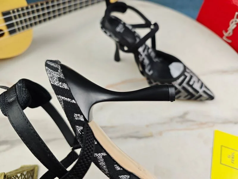 Effortless Fendi Sandals 23740