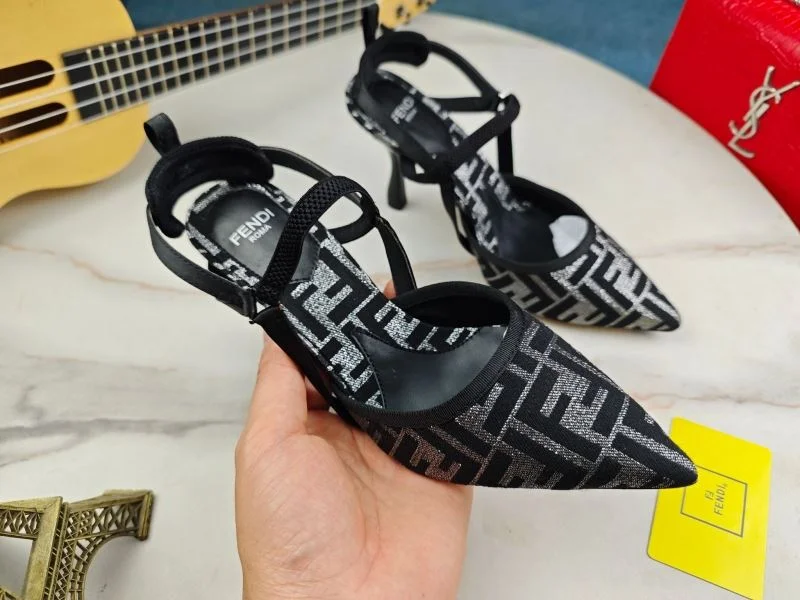 Effortless Fendi Sandals 23740