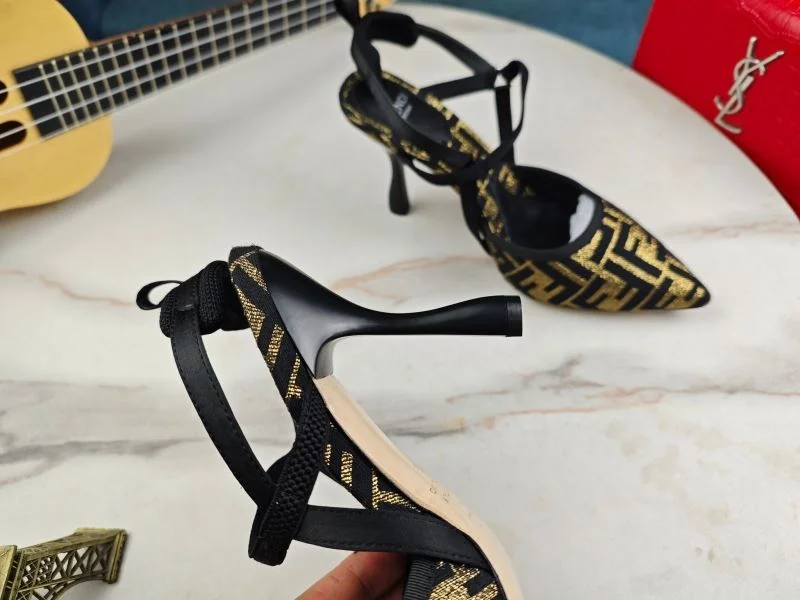 OdorResistant Fendi Sandals 23738