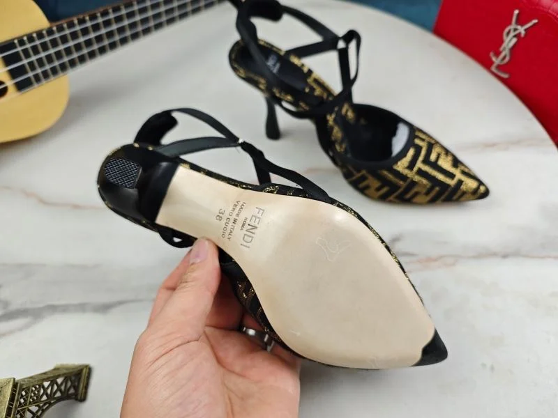 OdorResistant Fendi Sandals 23738