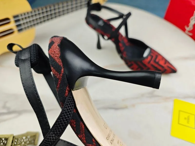 Fendi Sandals QuickDry 23745