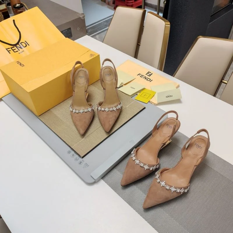Fendi Sandals Durable 23748