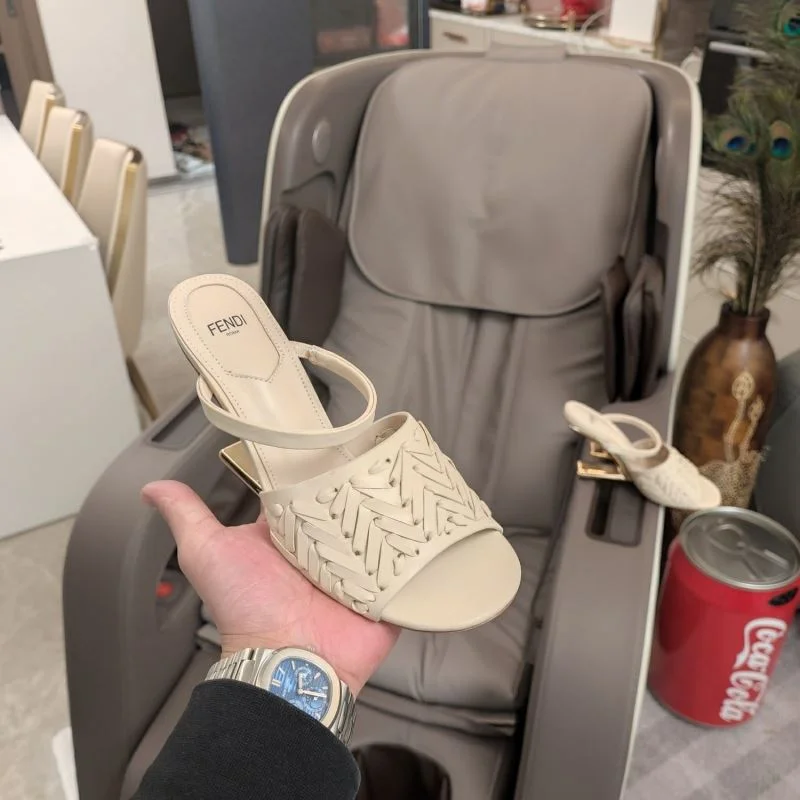 Effortless Fendi Sandals 23728