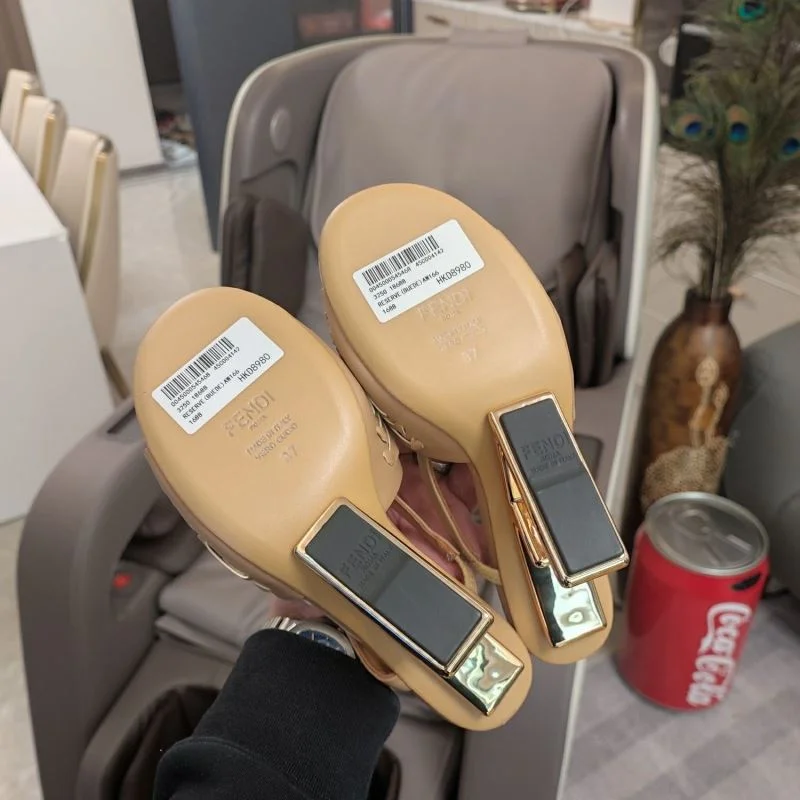 Fendi Sandals Popular 23734