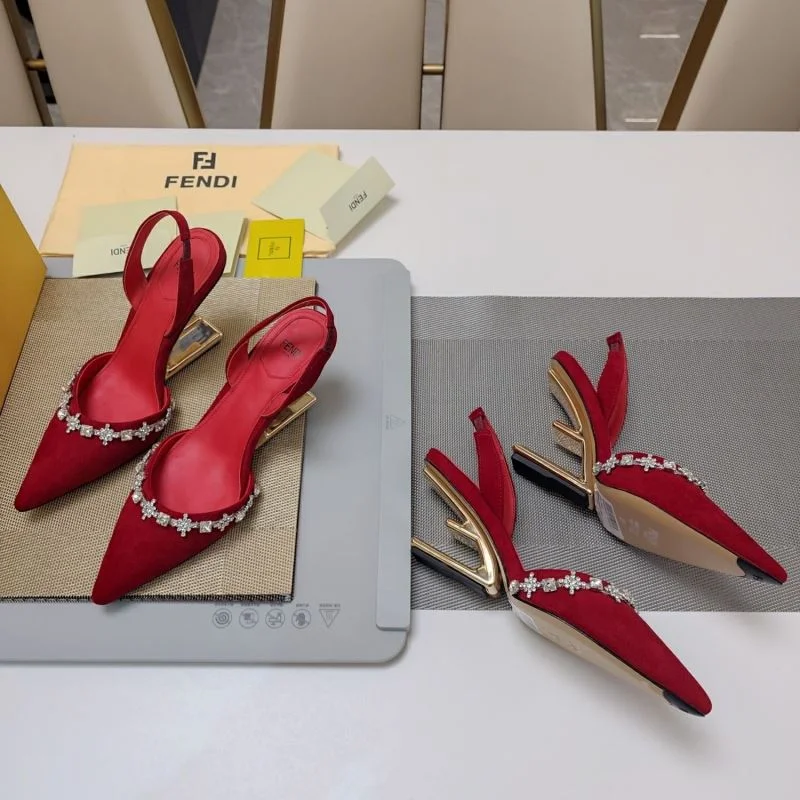 Fendi Sandals RelaxedFit 23742