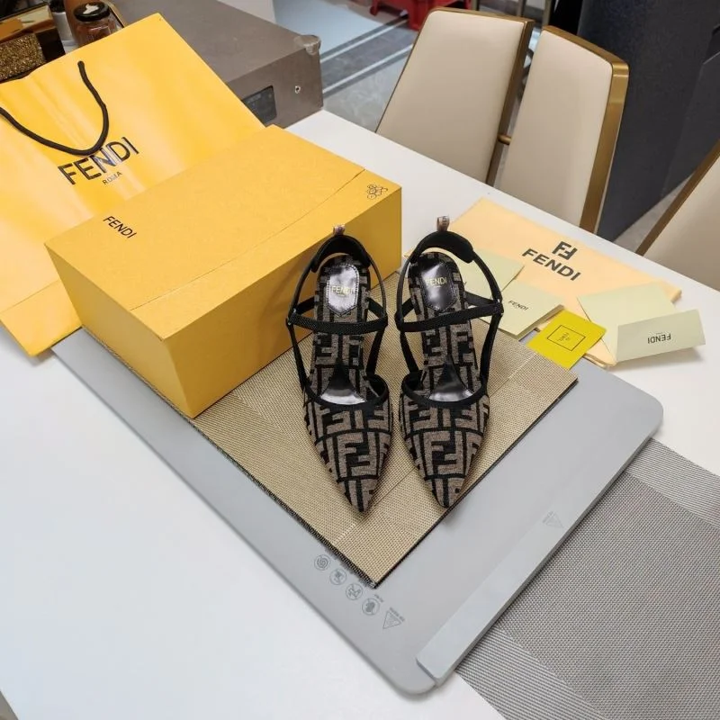 Fendi Sandals Functional 23720