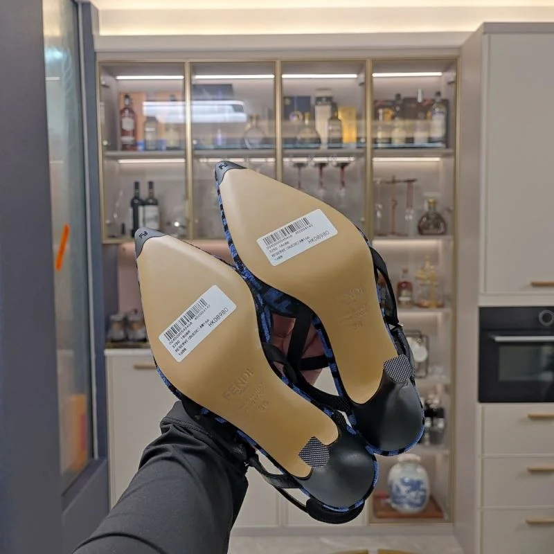 Fendi Sandals QuickDry 23730