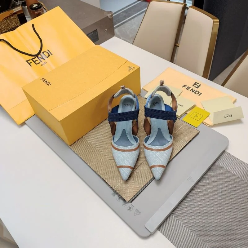Reliable Fendi Sandals 23733