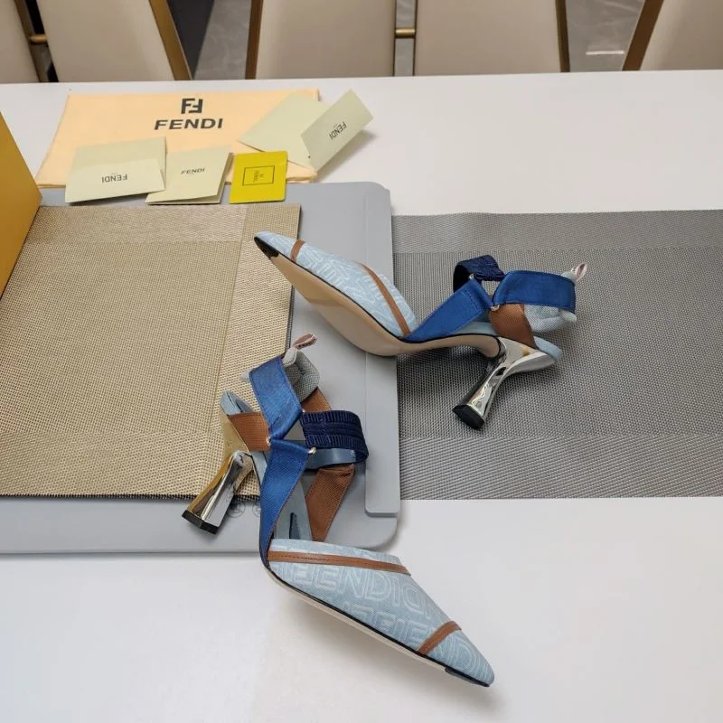 Reliable Fendi Sandals 23733
